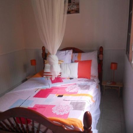 Chez Tatie Juju Villa Sainte-Anne  Eksteriør billede